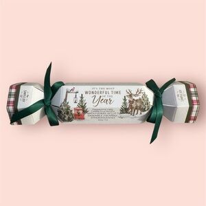 Glenda’s Christmas Cottage Mini Bath Bombs